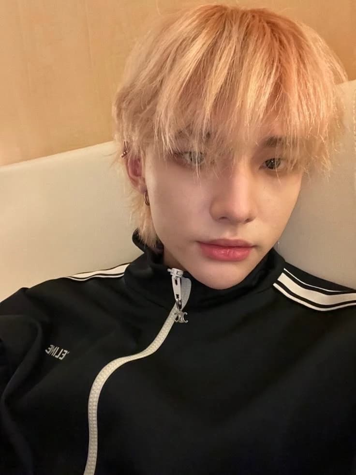 Hyunjin thumbnail