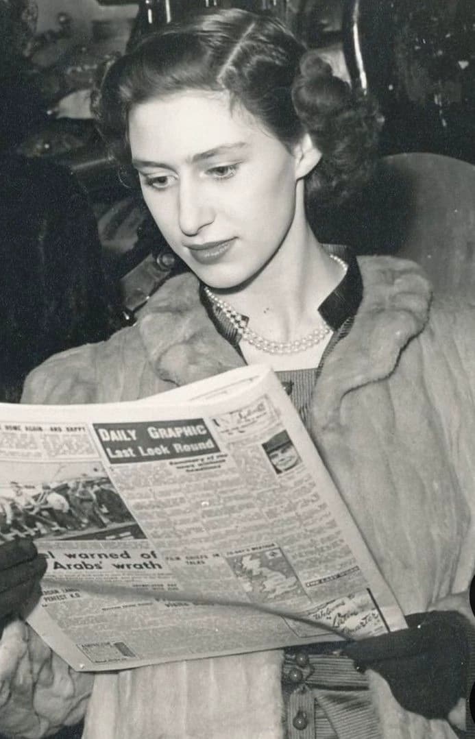 Princess Margaret and Princess Elizabeth thumbnail