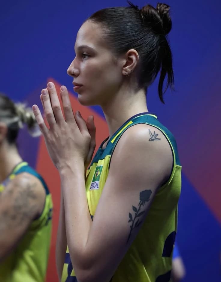 Luzia Nezzo thumbnail