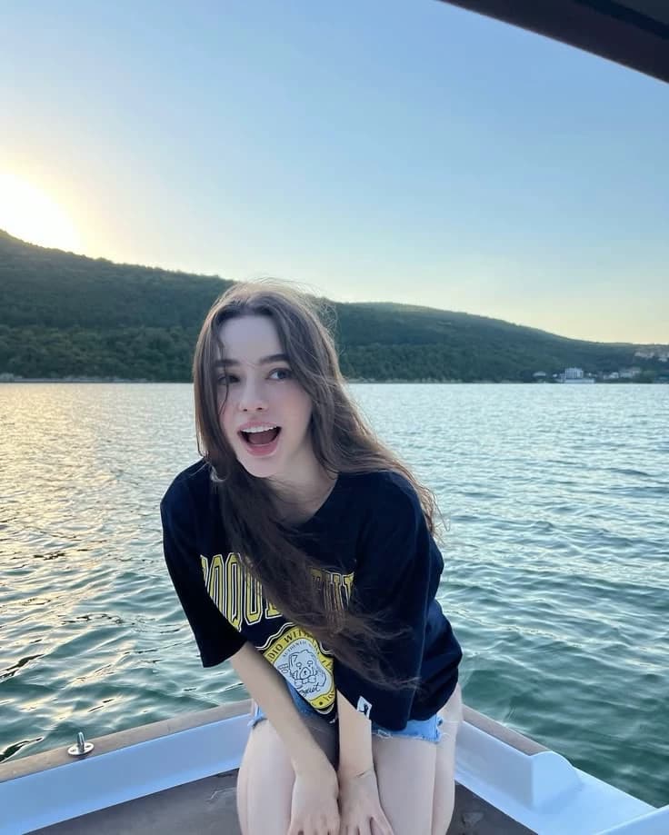 Dasha Taran thumbnail