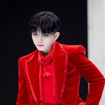 Lee Jihoon (Woozi - SEVENTEEN) thumbnail
