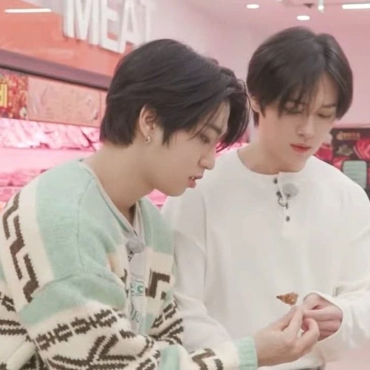 Minsung🐰🐿️ thumbnail
