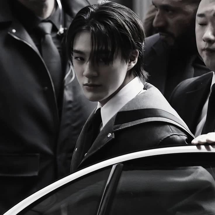 Lee Jeno thumbnail