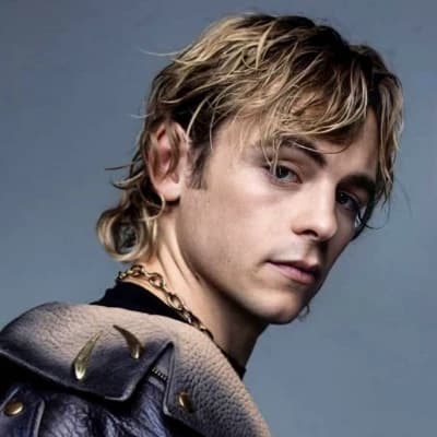 Ross Lynch thumbnail