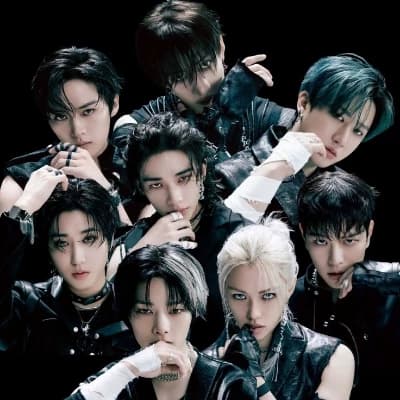 Straykids (Changbin, Hyunjin, Han, Bang Chan, Lee Know, Seungmin, I.N, Felix) thumbnail