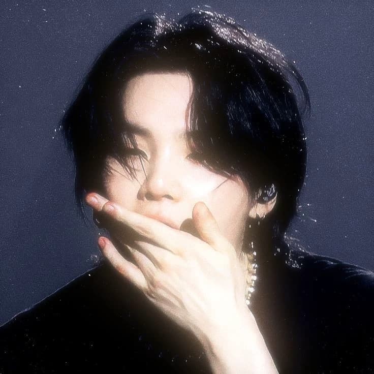 Min Yoongi. thumbnail