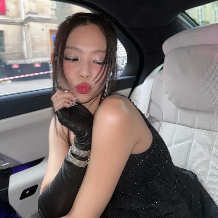 Jennie thumbnail