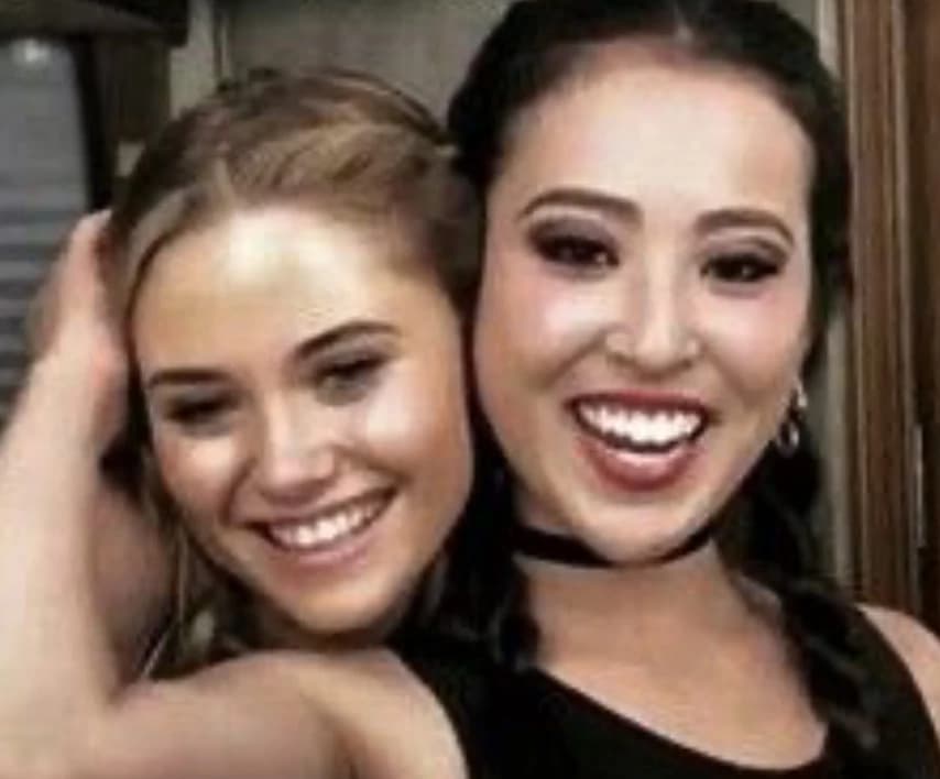 Karolina and Nobody thumbnail