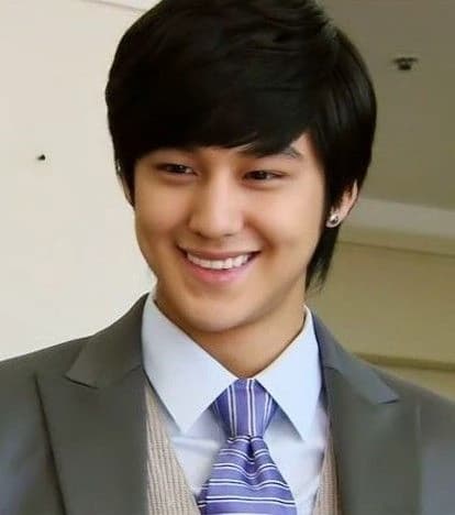 So Yi Jeong thumbnail