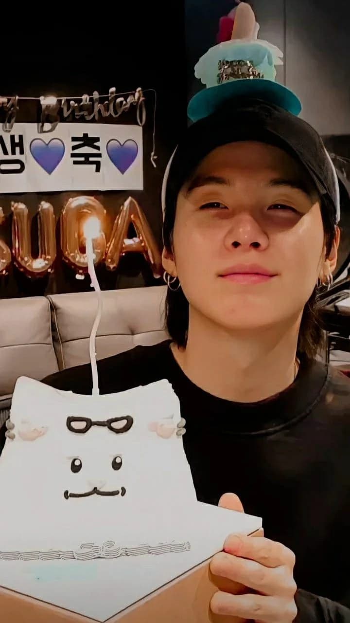 Min yoongi 💜🎂🥳 thumbnail