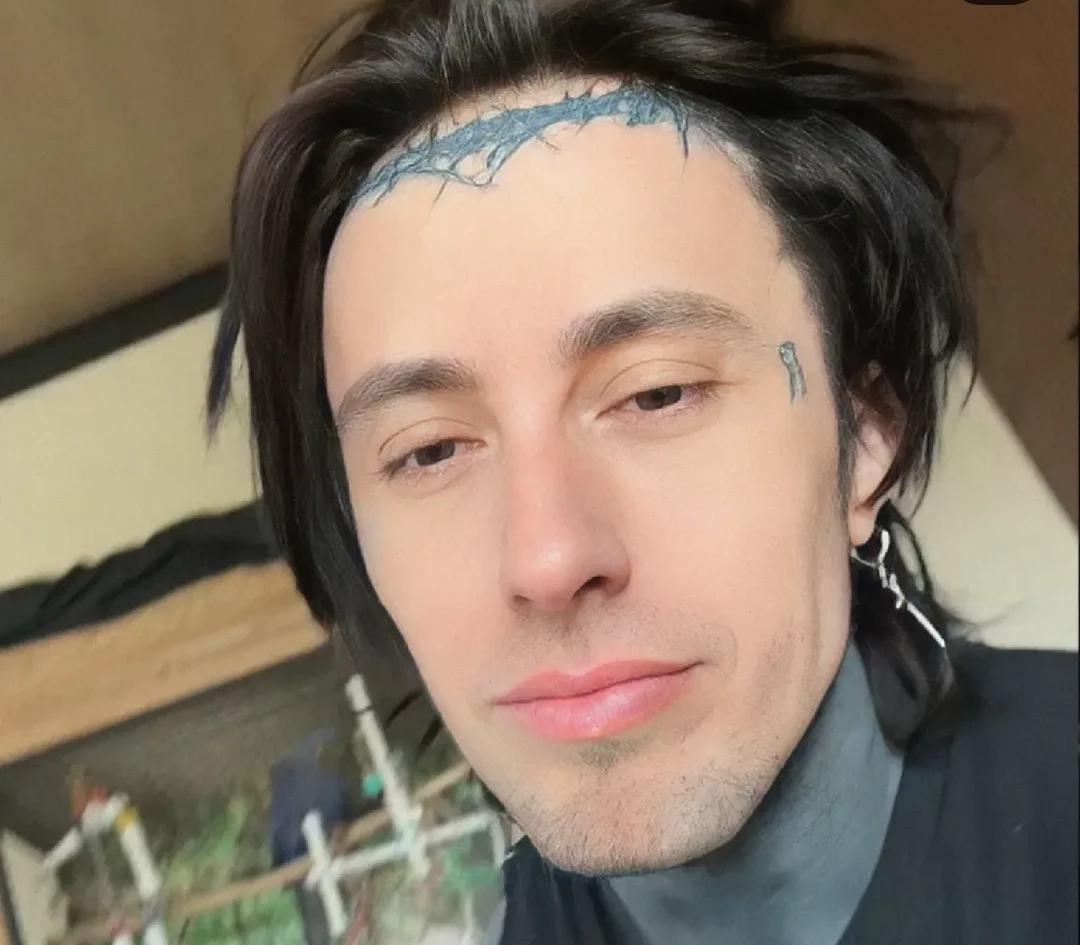 Ronnie Radke (Falling in Reverse) thumbnail
