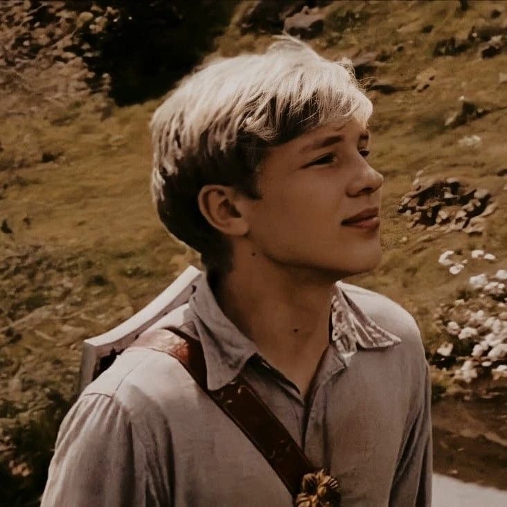 Peter Pevensie thumbnail