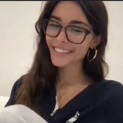 Madison Elle Beer thumbnail