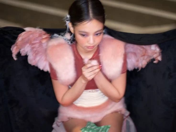 Jennie thumbnail