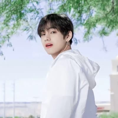 Kim Taehyung  thumbnail
