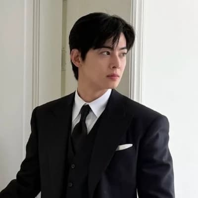 Cha Eun woo thumbnail