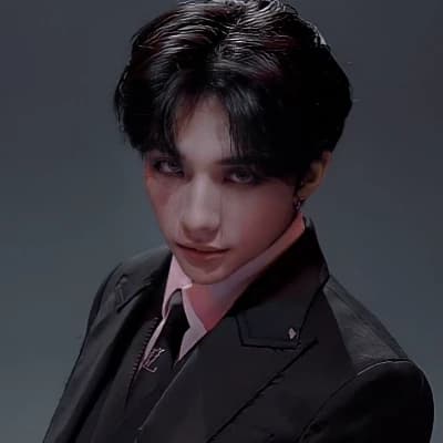 Hyunjin thumbnail
