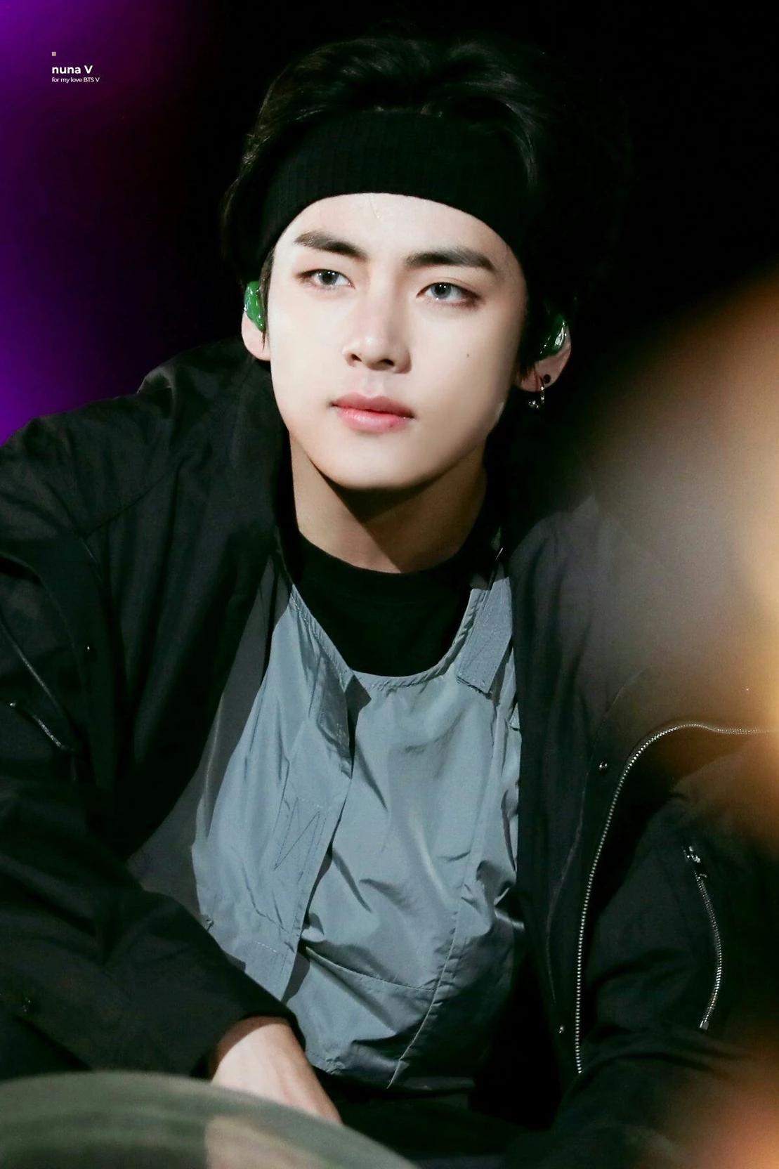 kim taehyung thumbnail