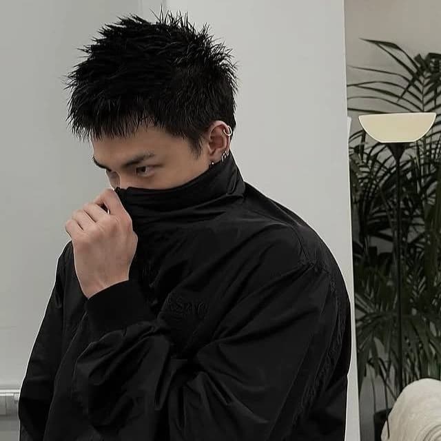 Hwang Hyunjin thumbnail