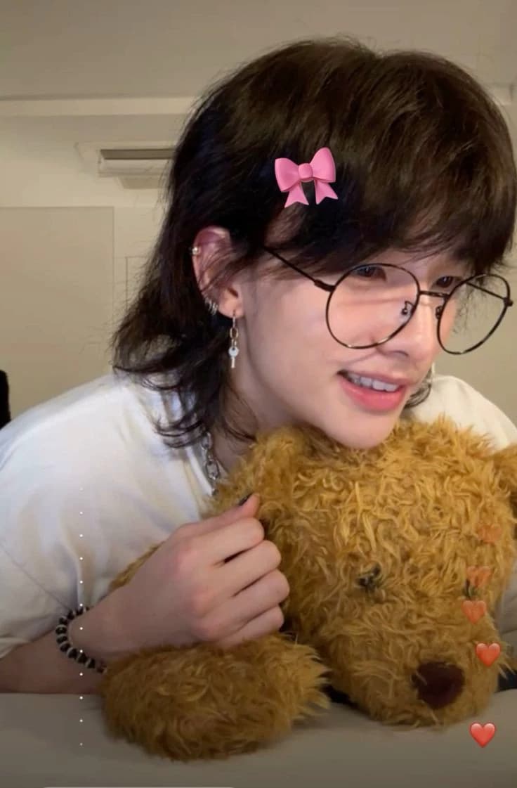 Hyunjin thumbnail