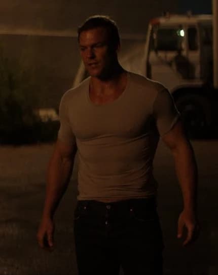Alan Ritchson thumbnail