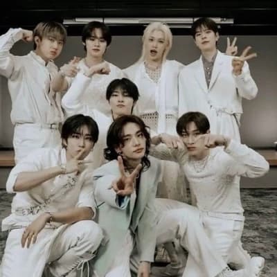 Stray Kids thumbnail
