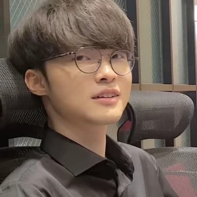 Lee Sang-hyeok (Faker) thumbnail