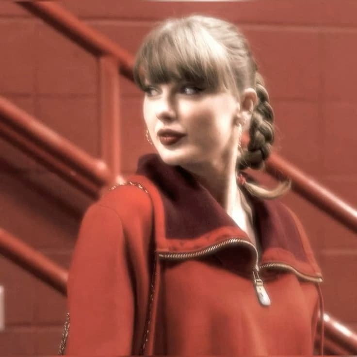 TAYLOR SWIFT  thumbnail
