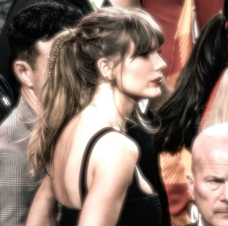 TAYLOR SWIFT  thumbnail