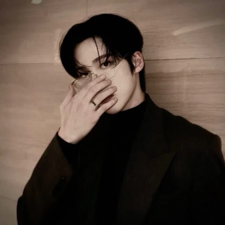 Jeong Yunho. thumbnail