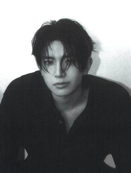 Lee Heeseung  thumbnail