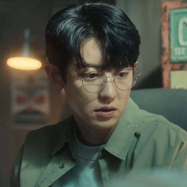 Park chanyeol thumbnail