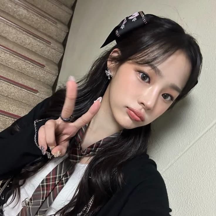 Kim minji thumbnail