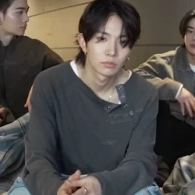 Lee Heeseung thumbnail
