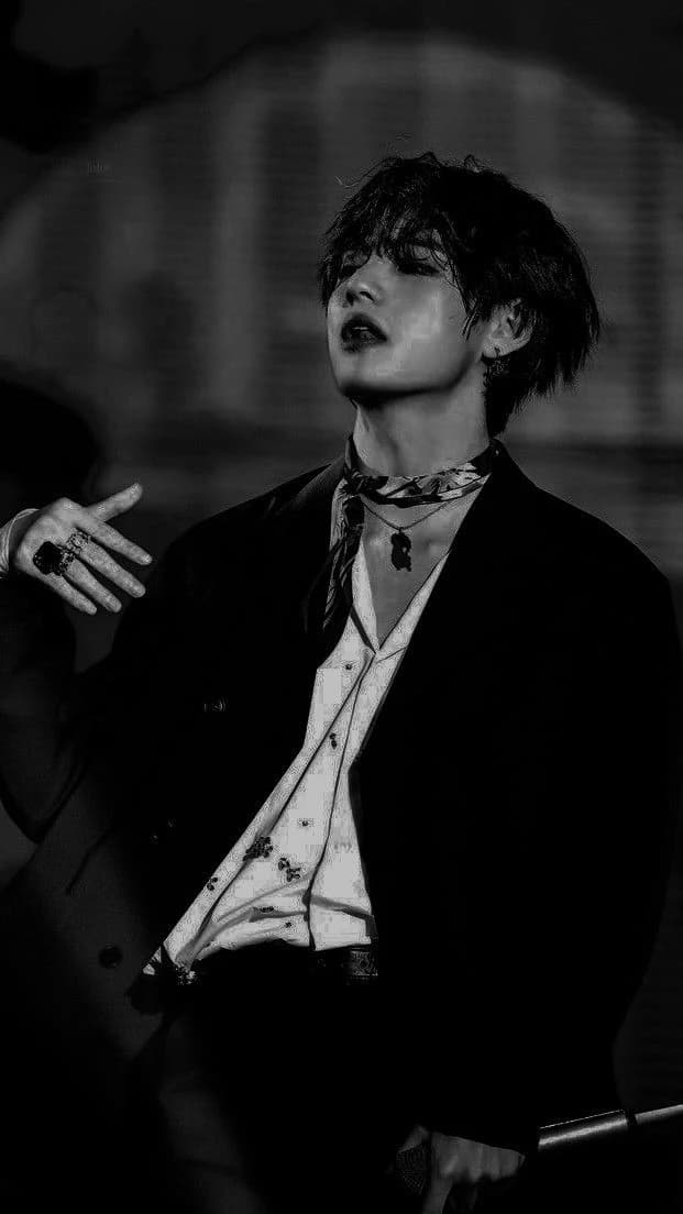 Kim Taehyung thumbnail