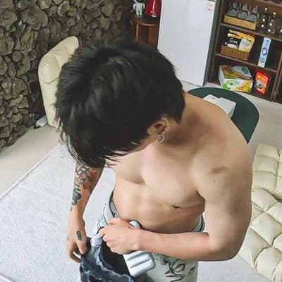 Jeon Jungkook thumbnail