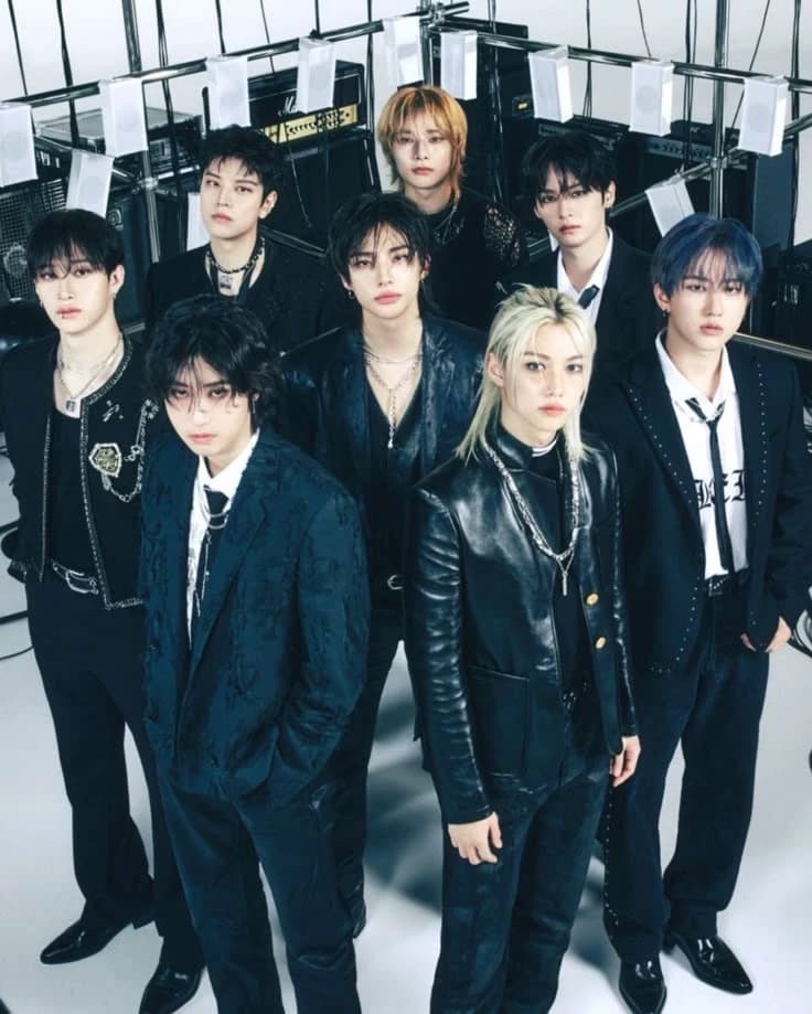 Stray kids thumbnail