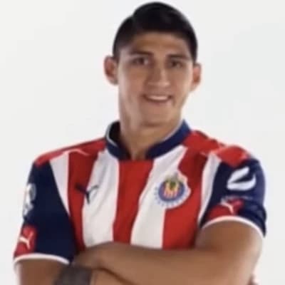 Alan Pulido thumbnail