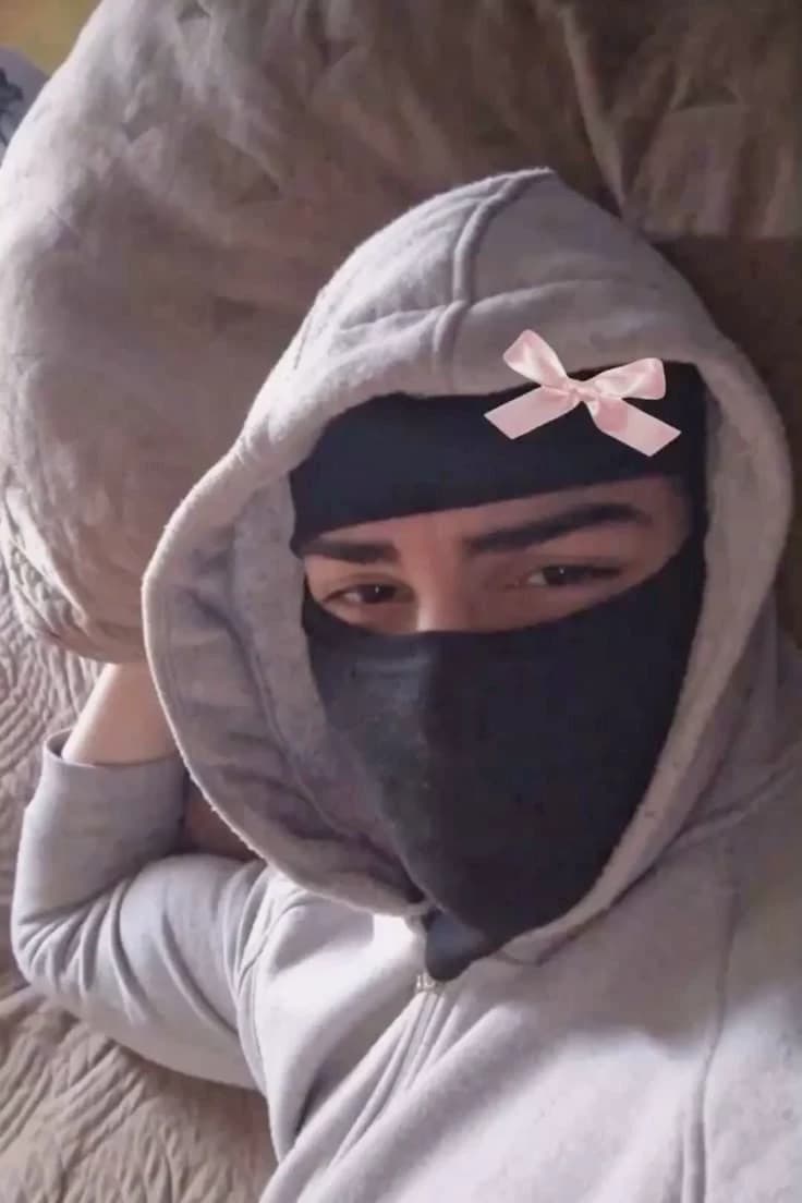 Leo-gay thumbnail