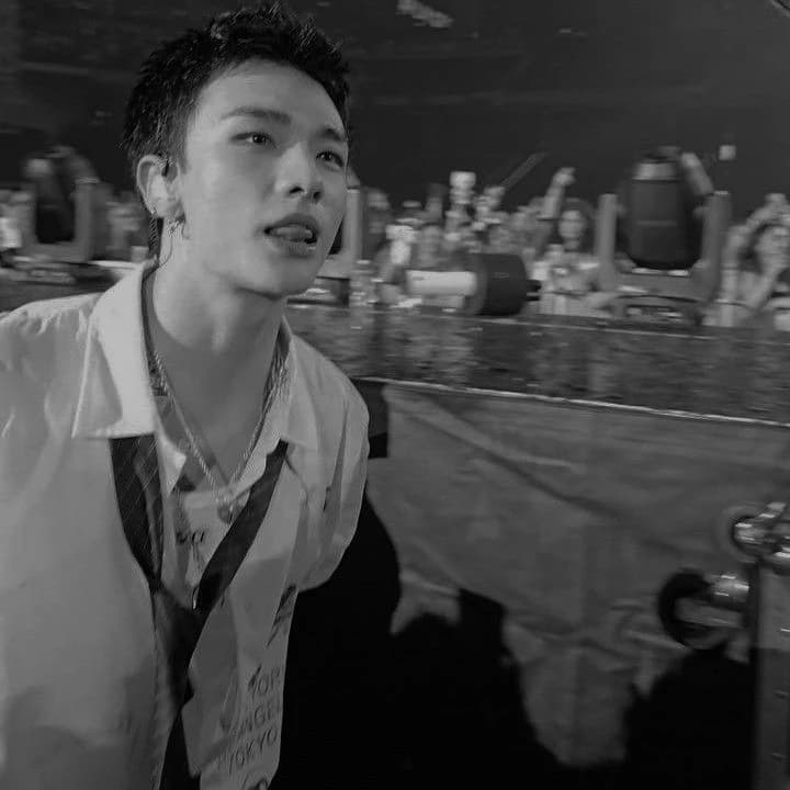 Hwang Hyunjin thumbnail