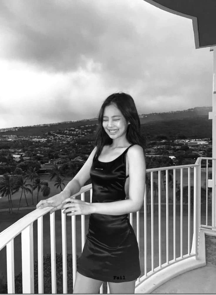 Jennie thumbnail