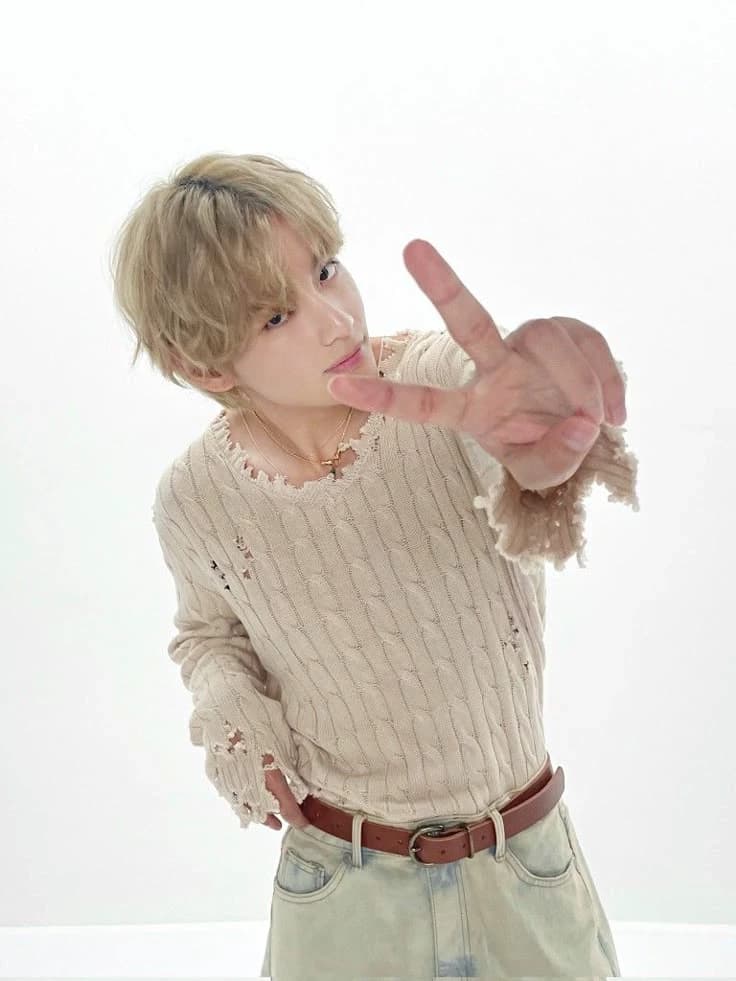 (BL) TAEYUNG thumbnail