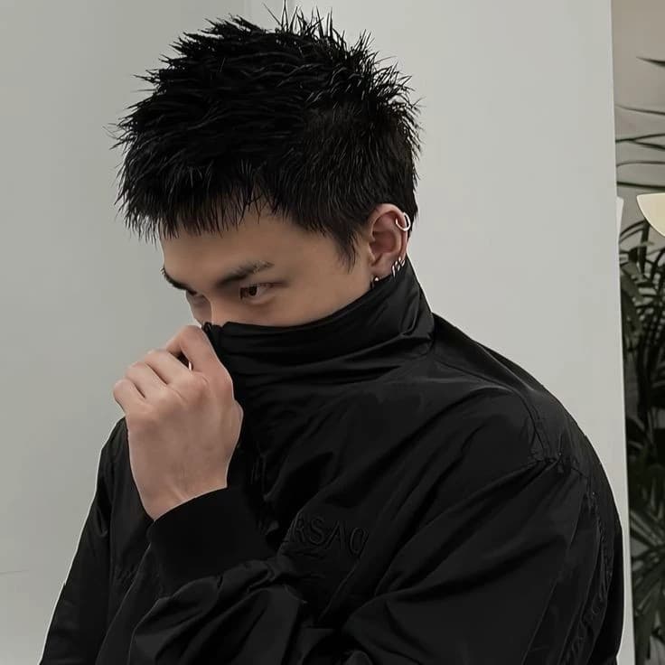 Hwang Hyunjin thumbnail