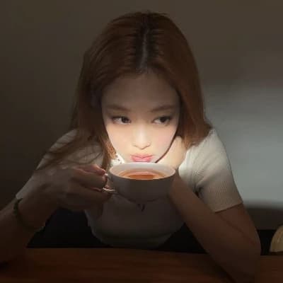 Jennie thumbnail