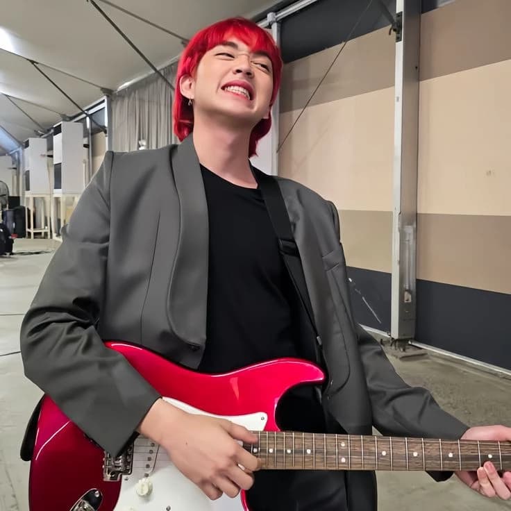 Yuri Hanamitchi thumbnail