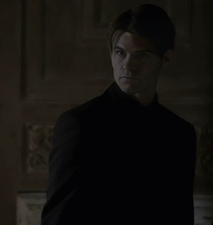 Elijah  Mikaelson  thumbnail