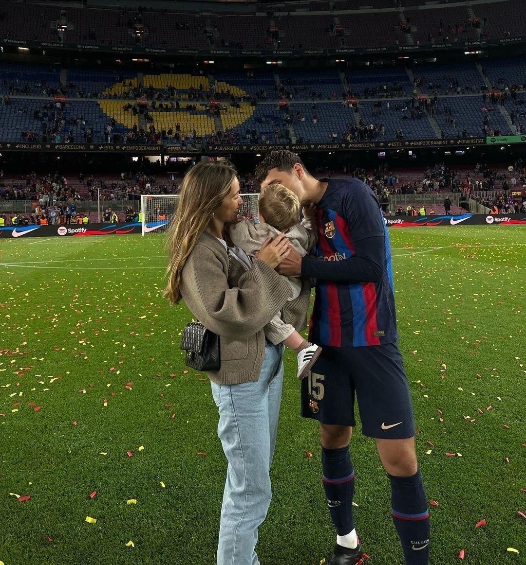 Famous football player Dima wife Alina's daughter Liay son Stas thumbnail