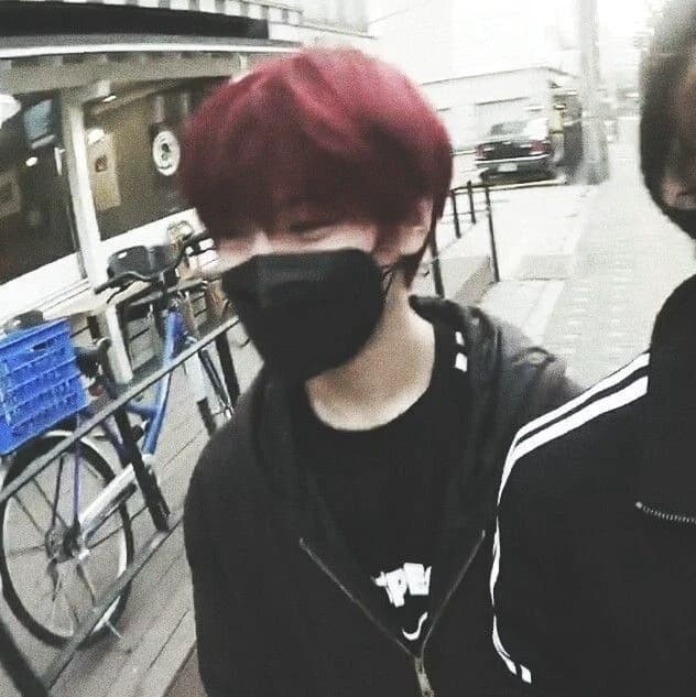 HyunIn thumbnail