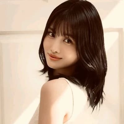 Hirai Momo  thumbnail