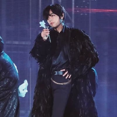 Kim Taehyung thumbnail